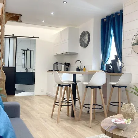 Duplex Climatisé Avec Espace Cinéma Apartamento
