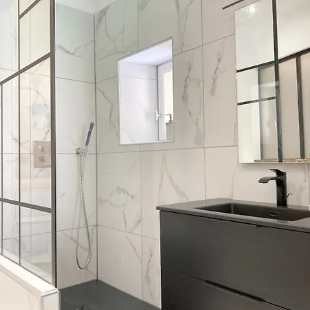 Duplex Sauna Cinema Apartment