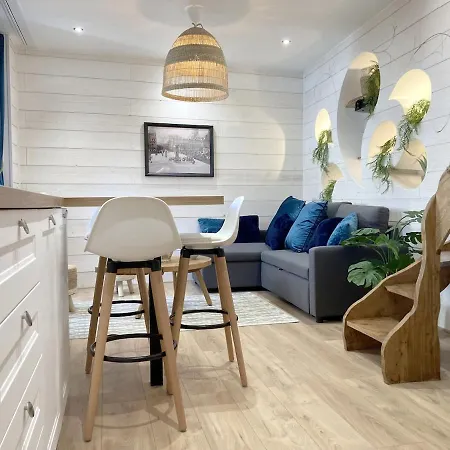 Duplex Climatisé Avec Espace Cinéma Apartamento